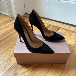 Gianvito Rossi Black Suede Ellipsis Heels size 38.5